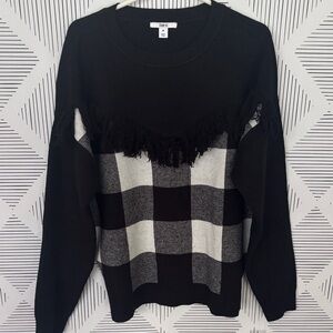 Black and White Women's Sweater (NWT) Stylish and Comfortable!